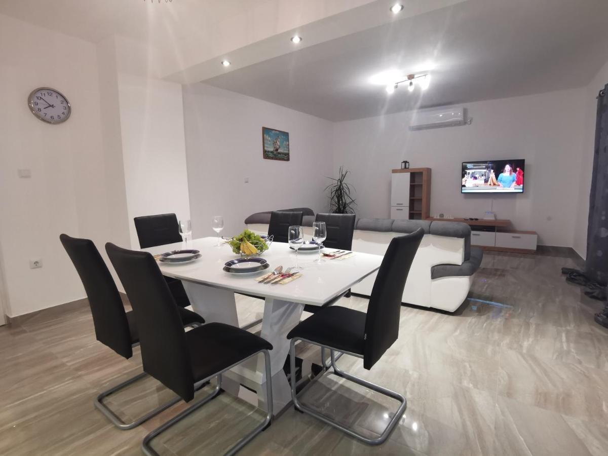 Mariva Apartments 洛帕 外观 照片